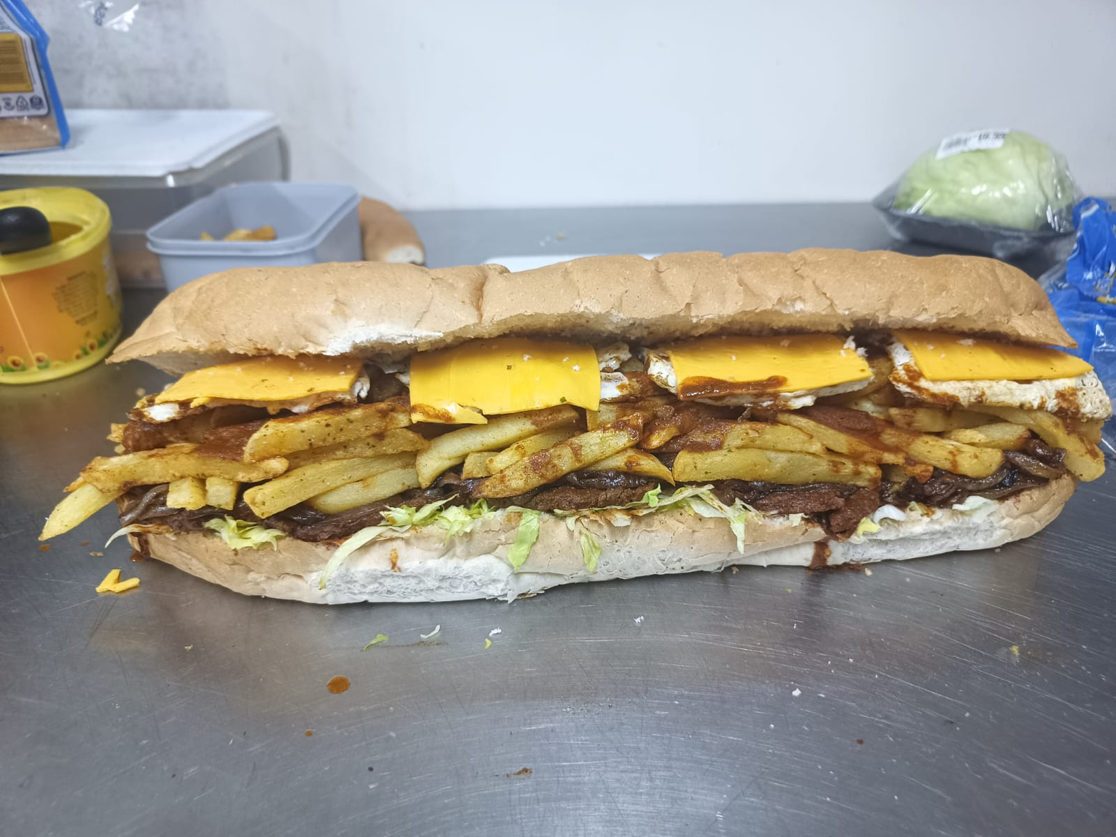 Full house steak gatsby loaded with chips