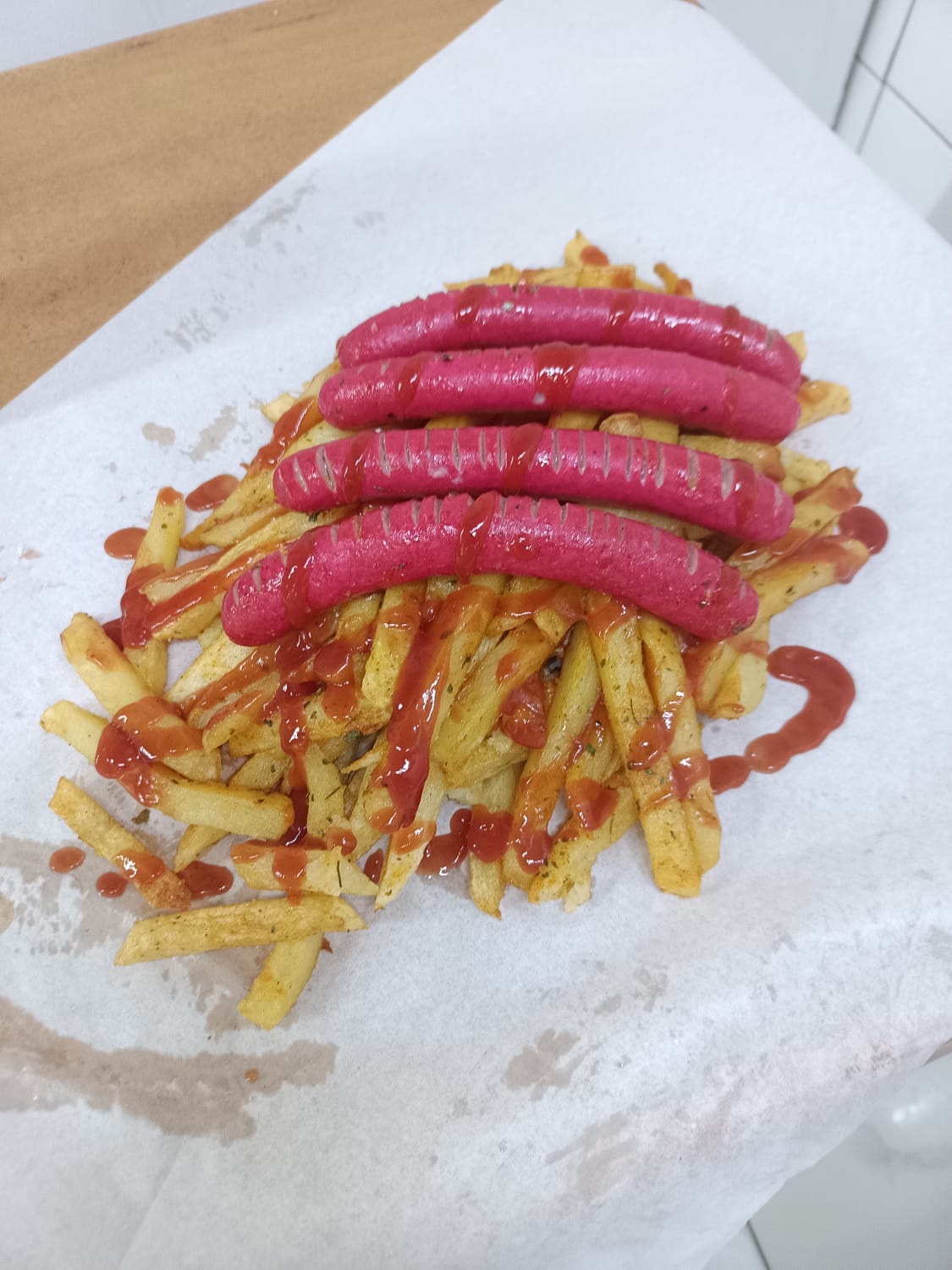 Viennas served with hot chips